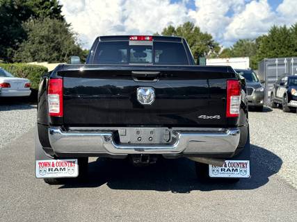 2022 RAM 3500
