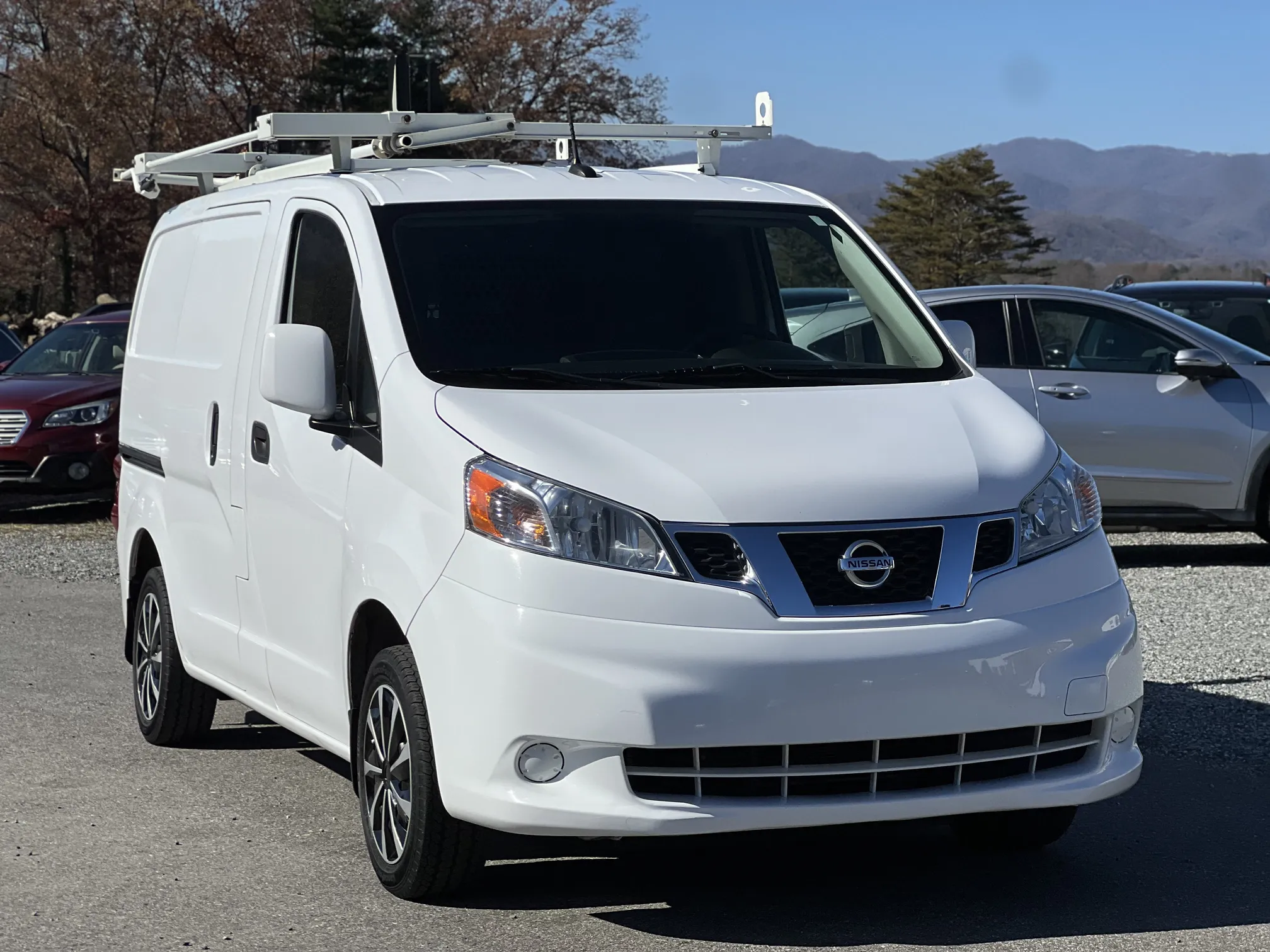 2017 NISSAN NV 200