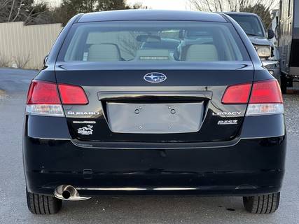 2012 SUBARU Legacy Base