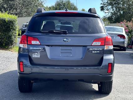2013 SUBARU Outback