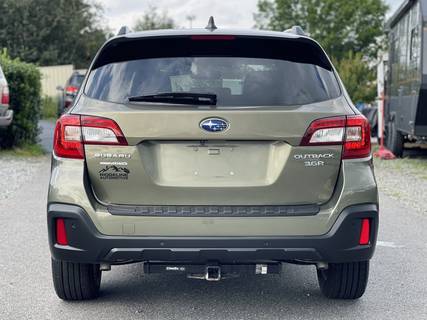 2018 SUBARU Outback Touring 3.6
