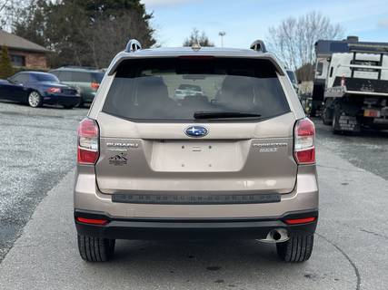 2016 SUBARU Forester Touring