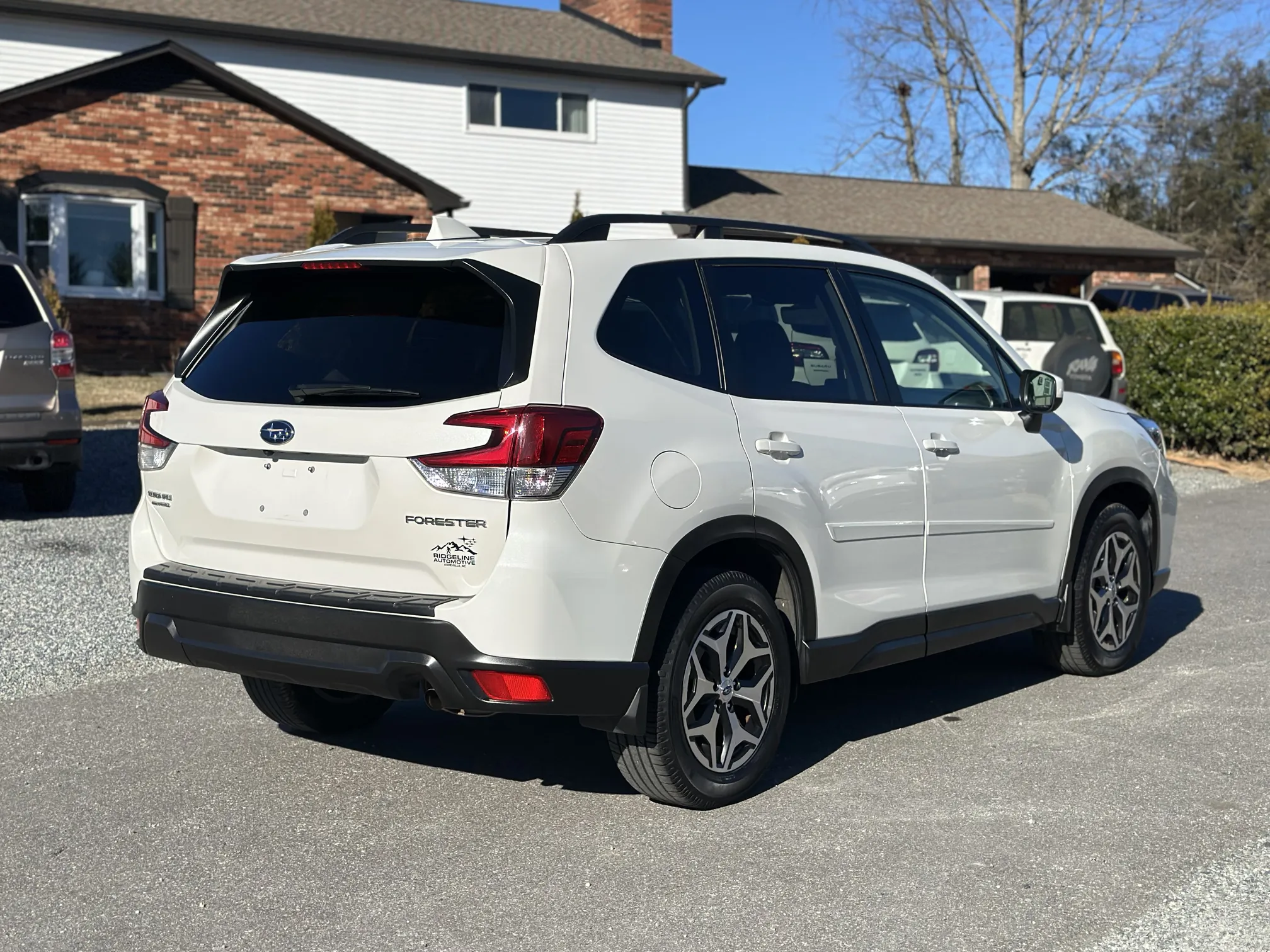 2019 Subaru Forester Premium photo 2