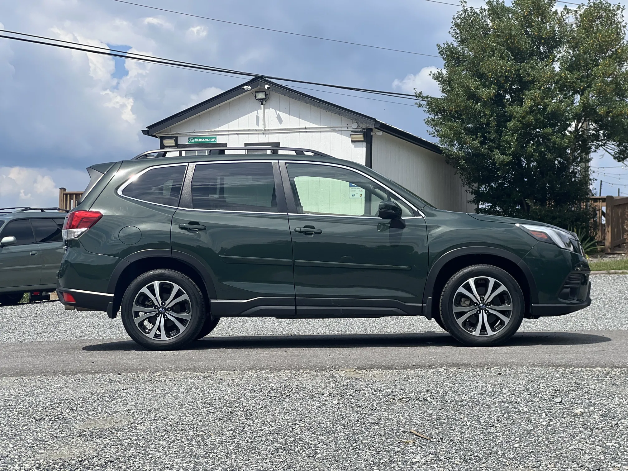 2022 Subaru Forester Limited photo 2