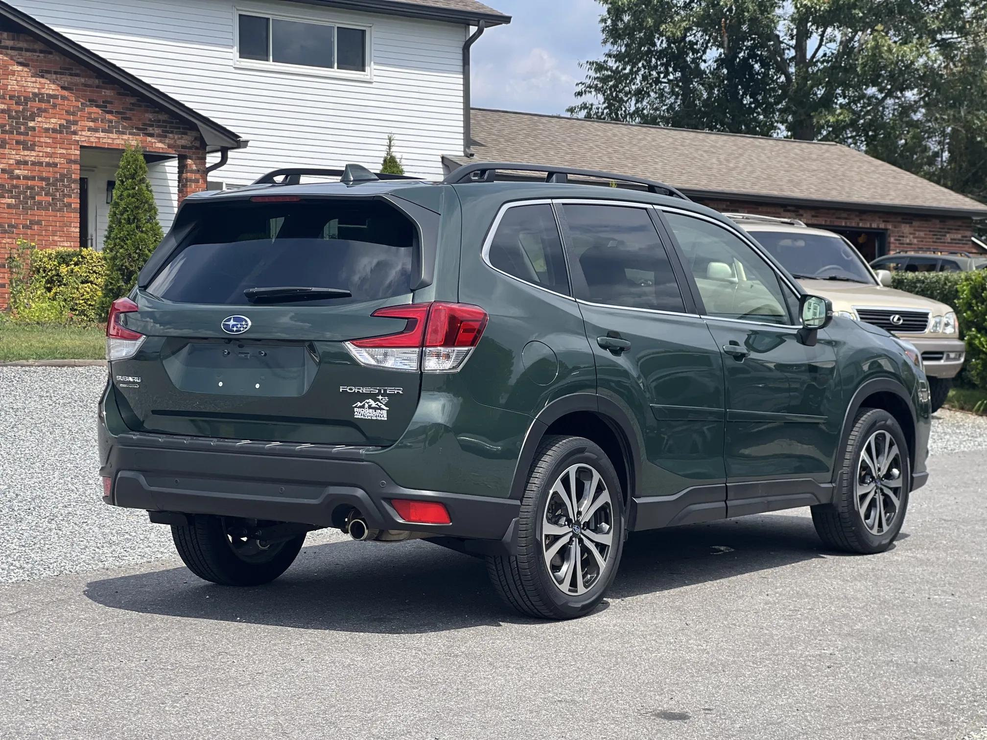2022 Subaru Forester Limited photo 3