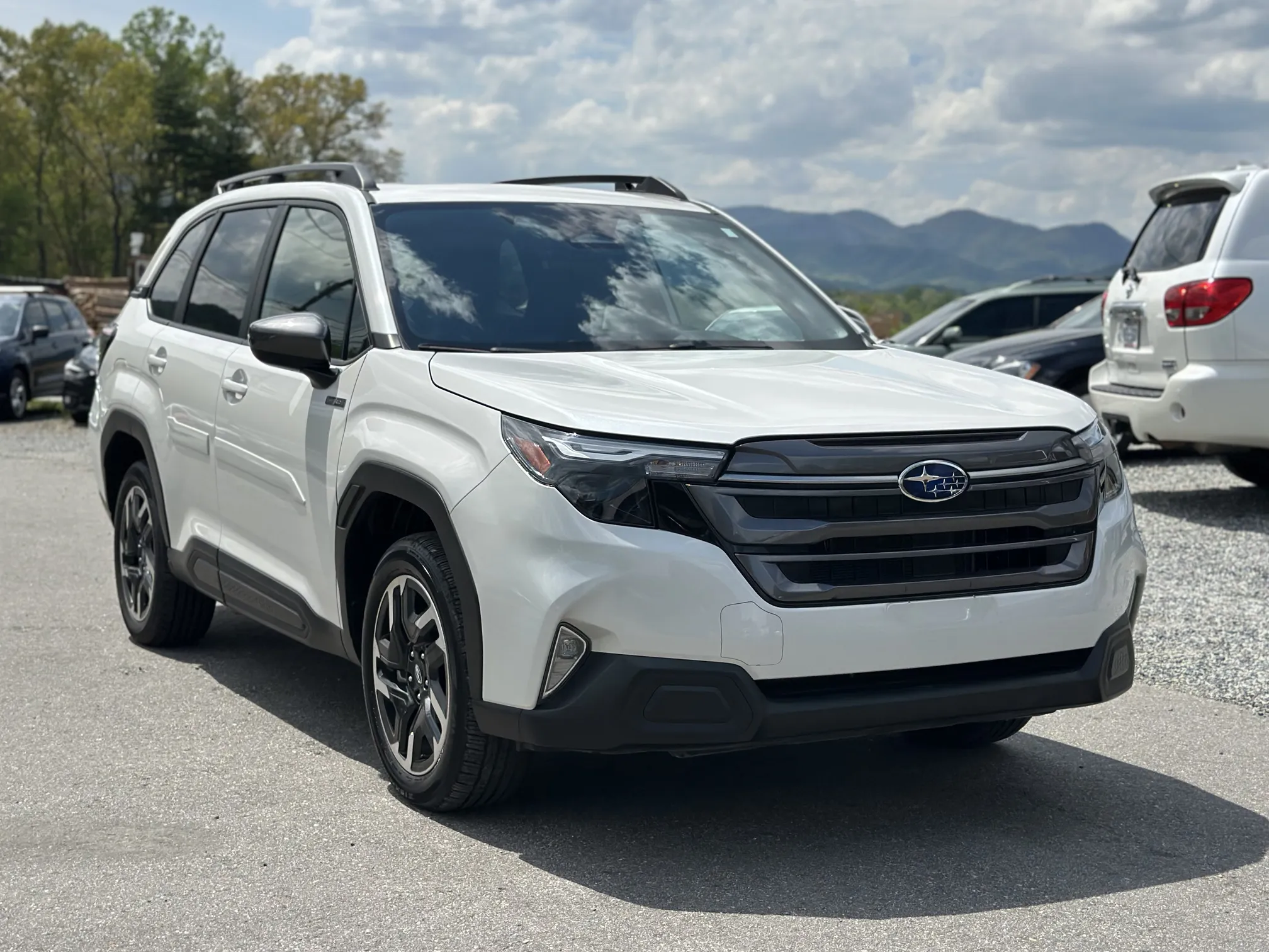 2025 SUBARU Forester Premium Hybrid