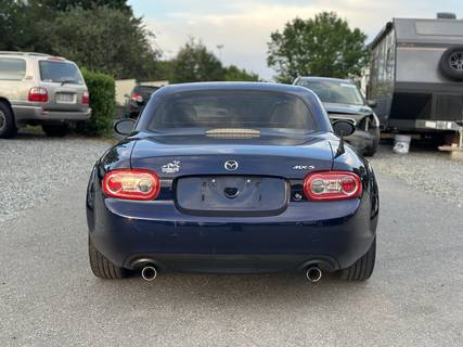2010 MAZDA MX-5 Grand Touring Manual