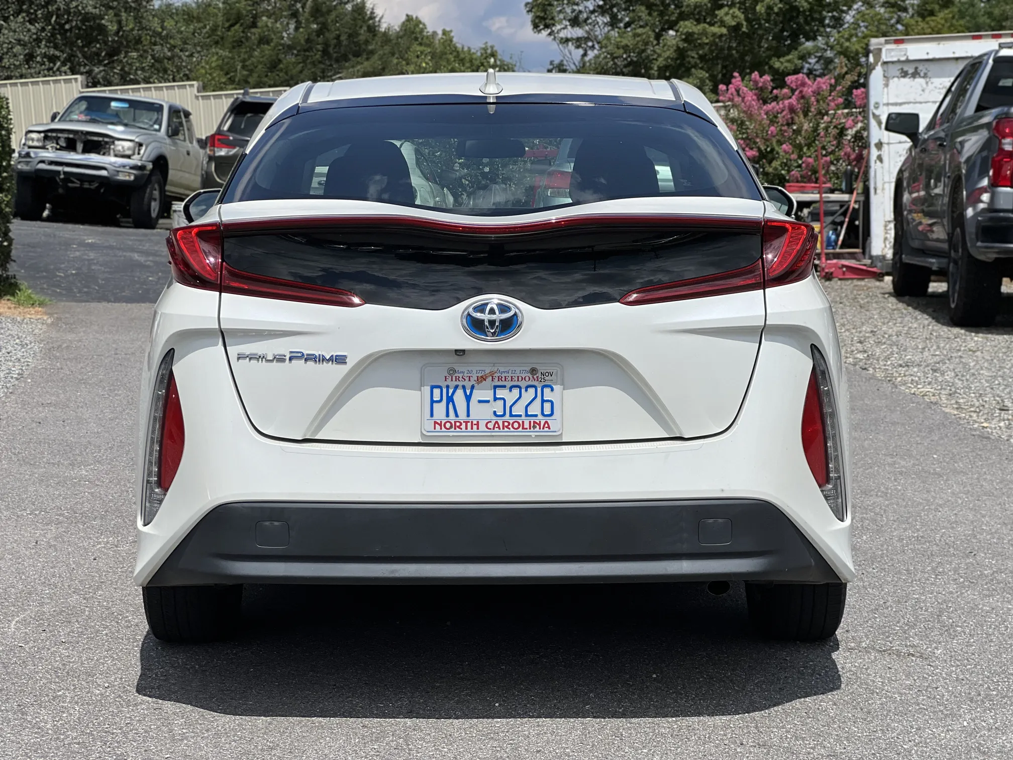 2017 Toyota Prius Prime Plus photo 4