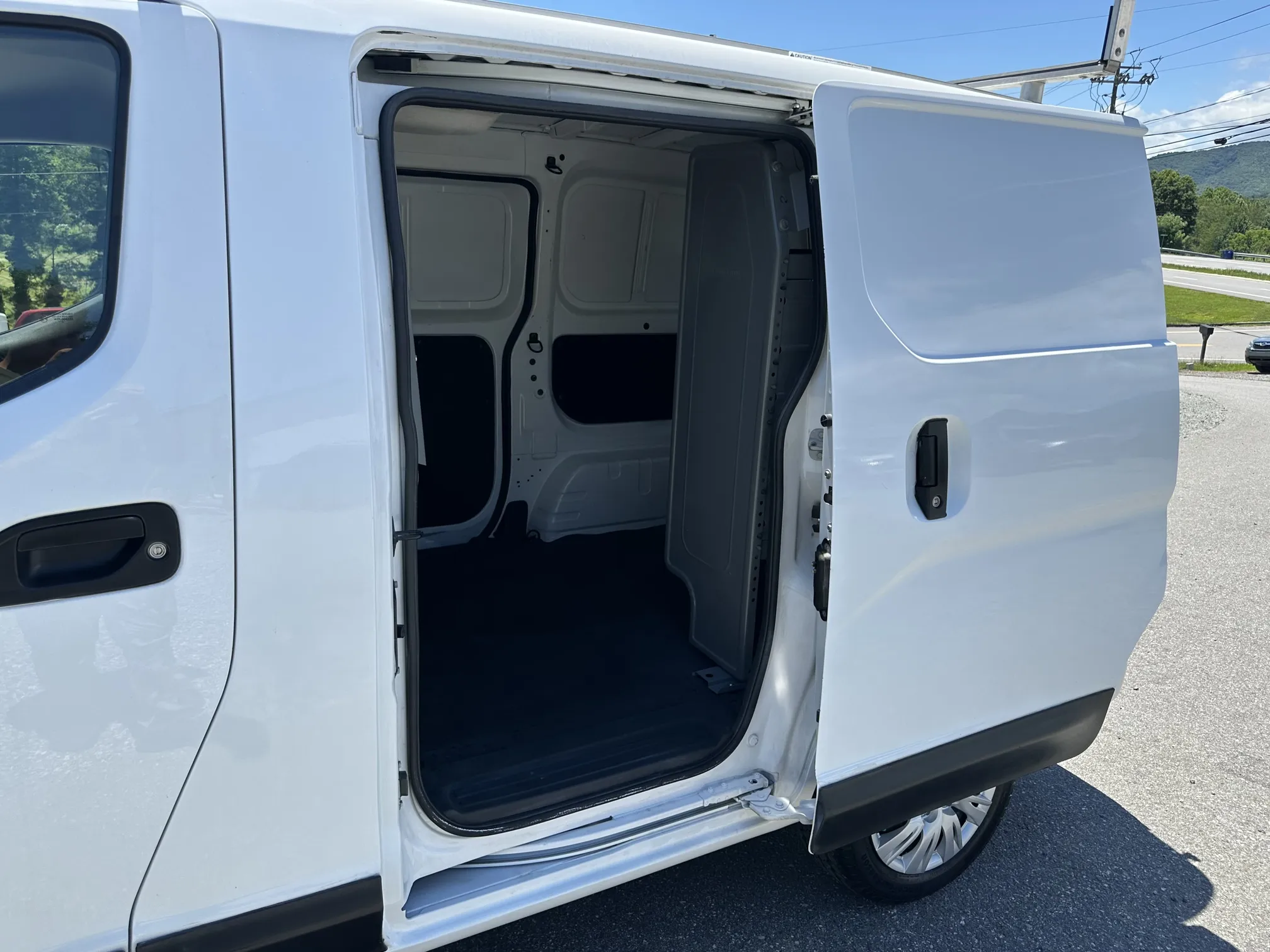 2021 Nissan NV200 SV
