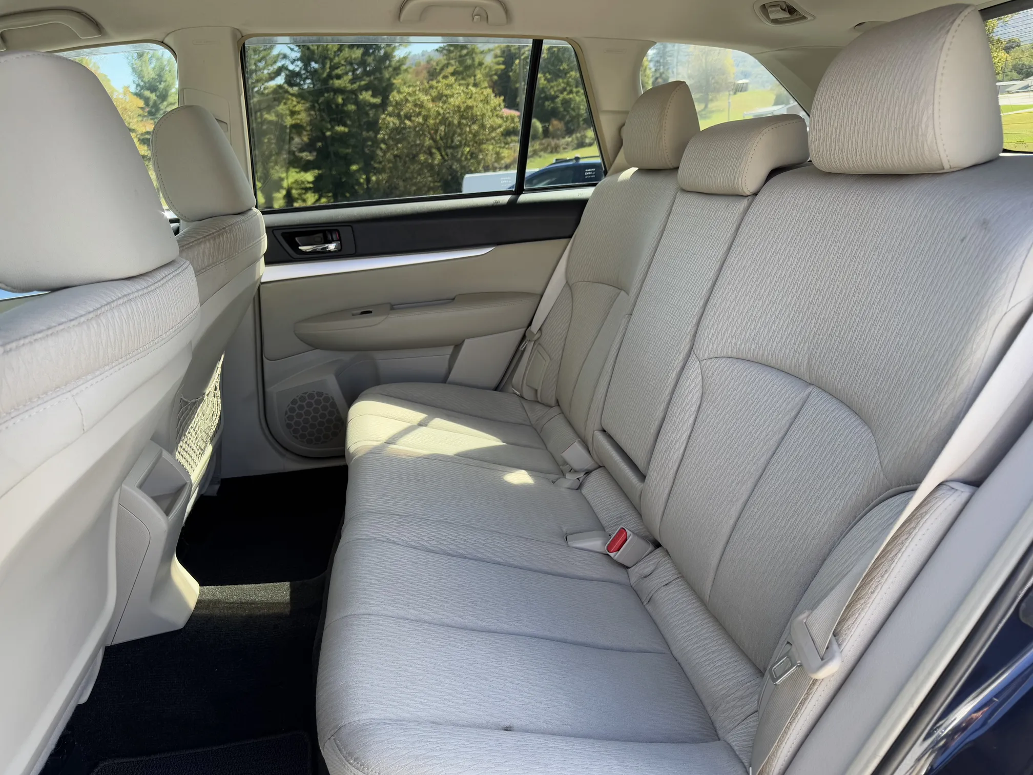 2012 Subaru Outback Premium CLEAN TITLE