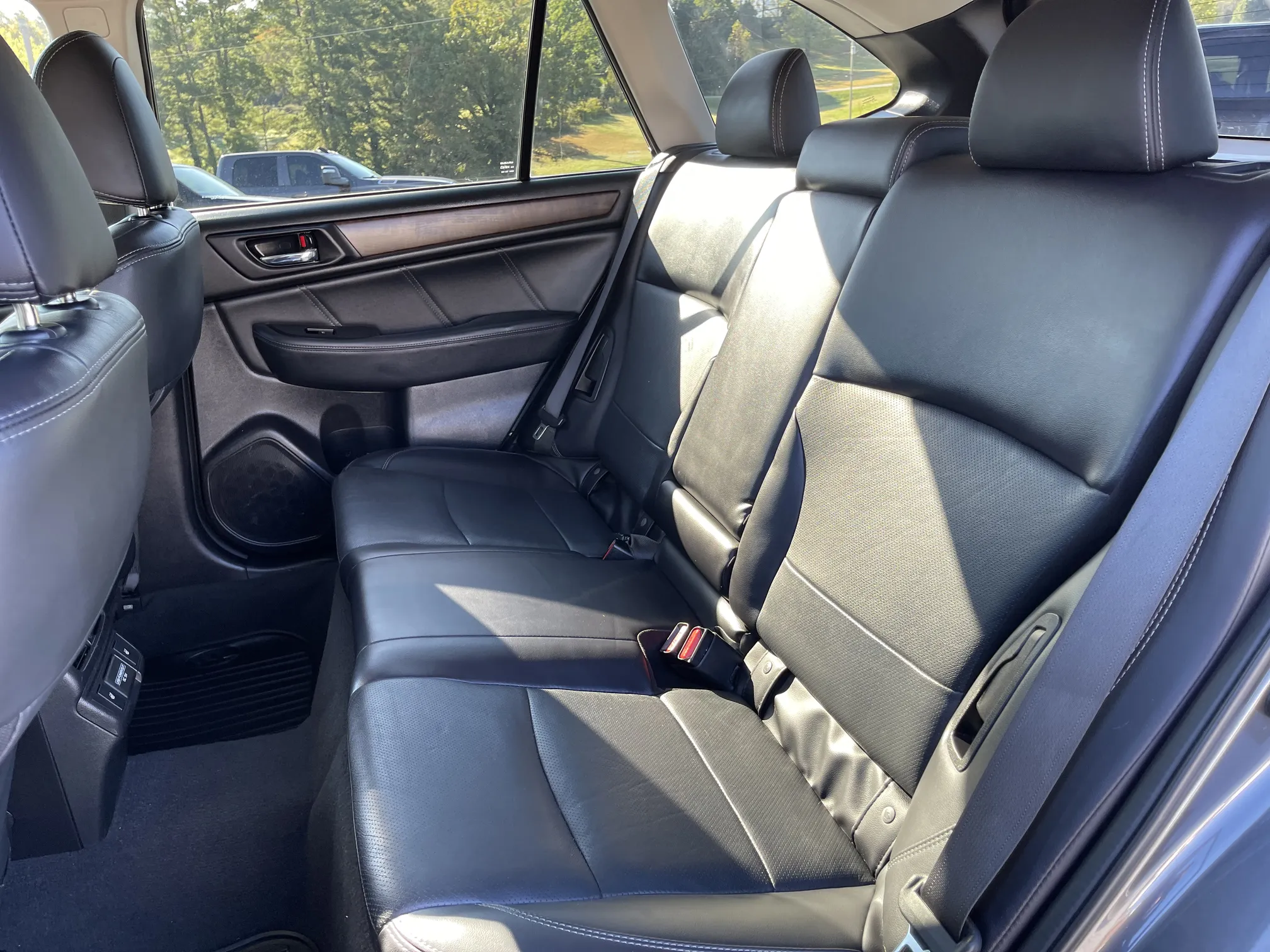 Rear seat