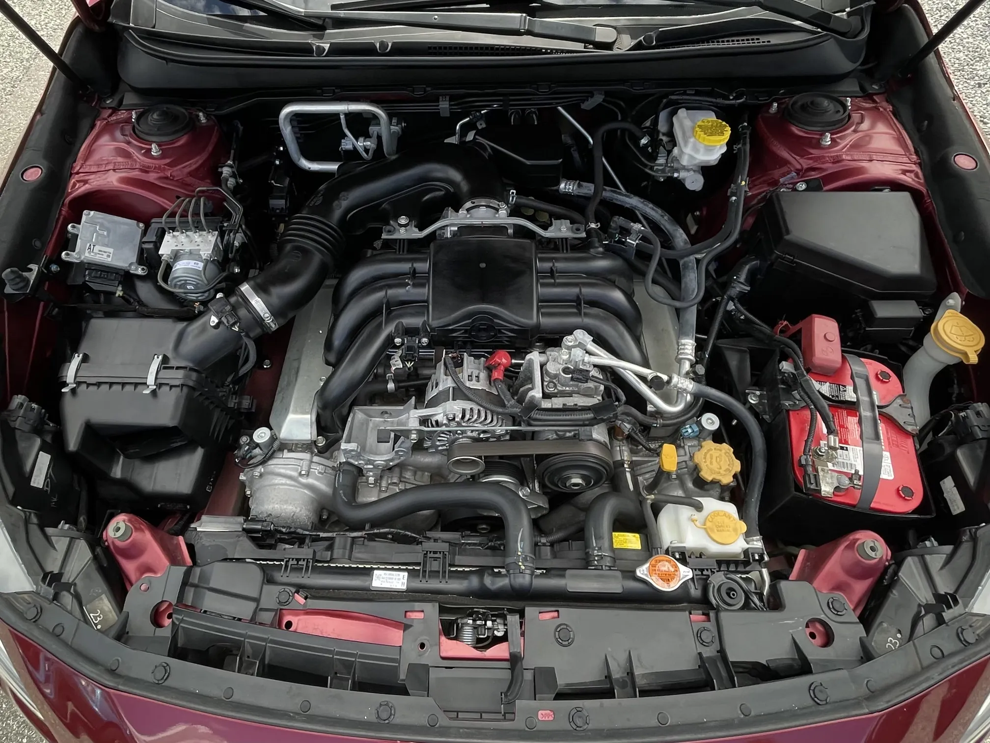 2018 Subaru Outback Limited 3.6 - Red