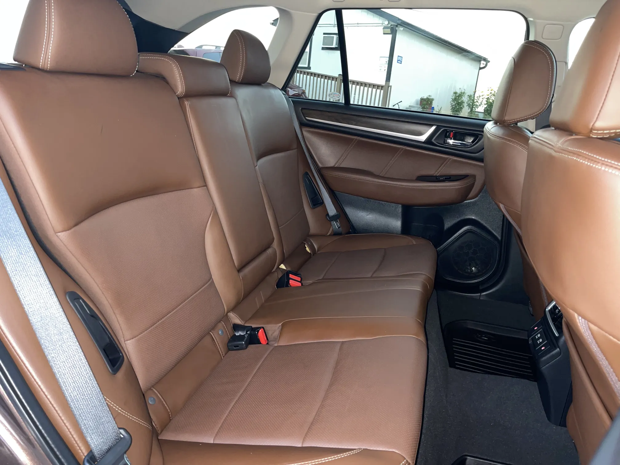 Rear seat