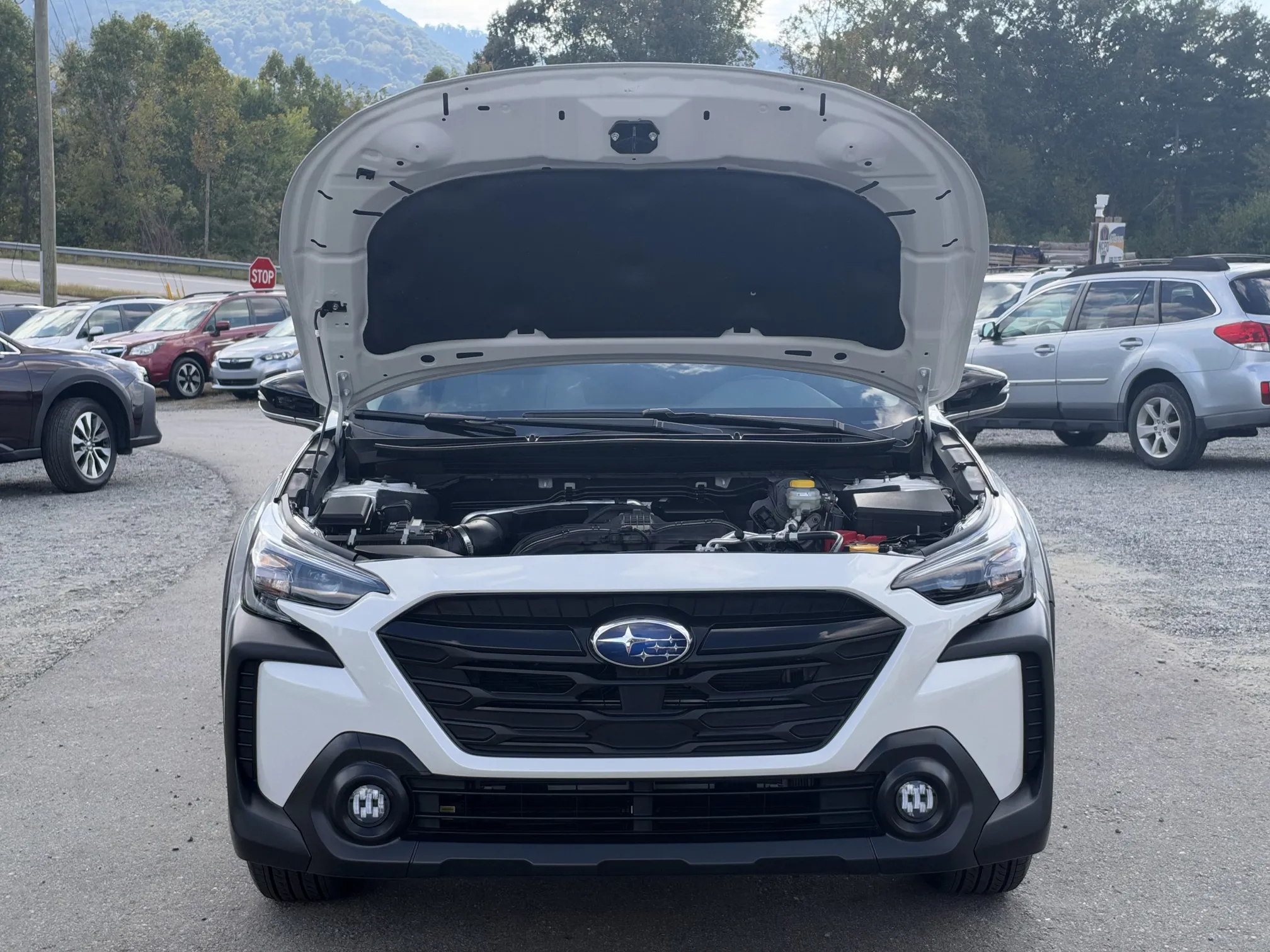 2025 Subaru Outback Premium - White
