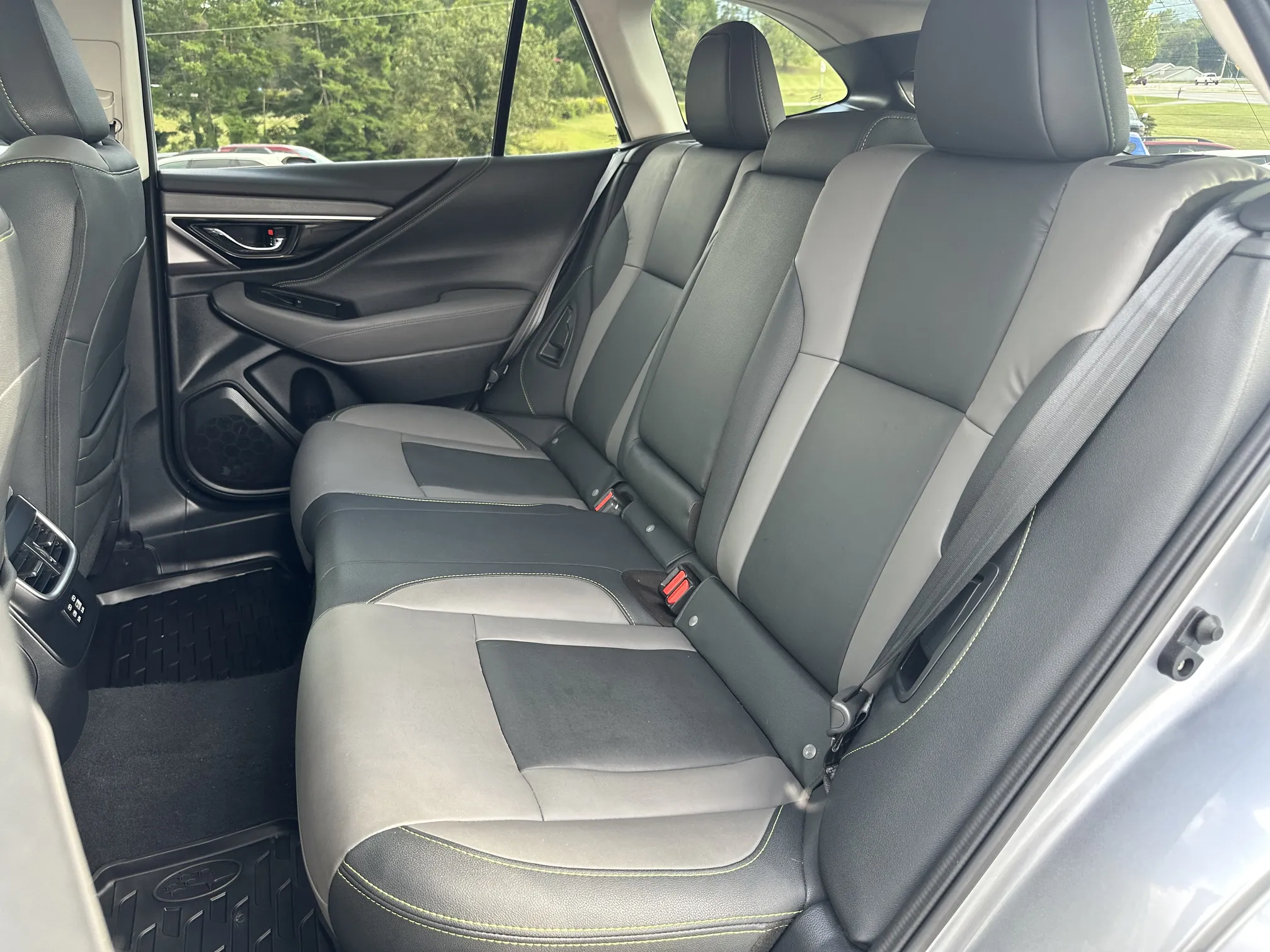 Rear seat