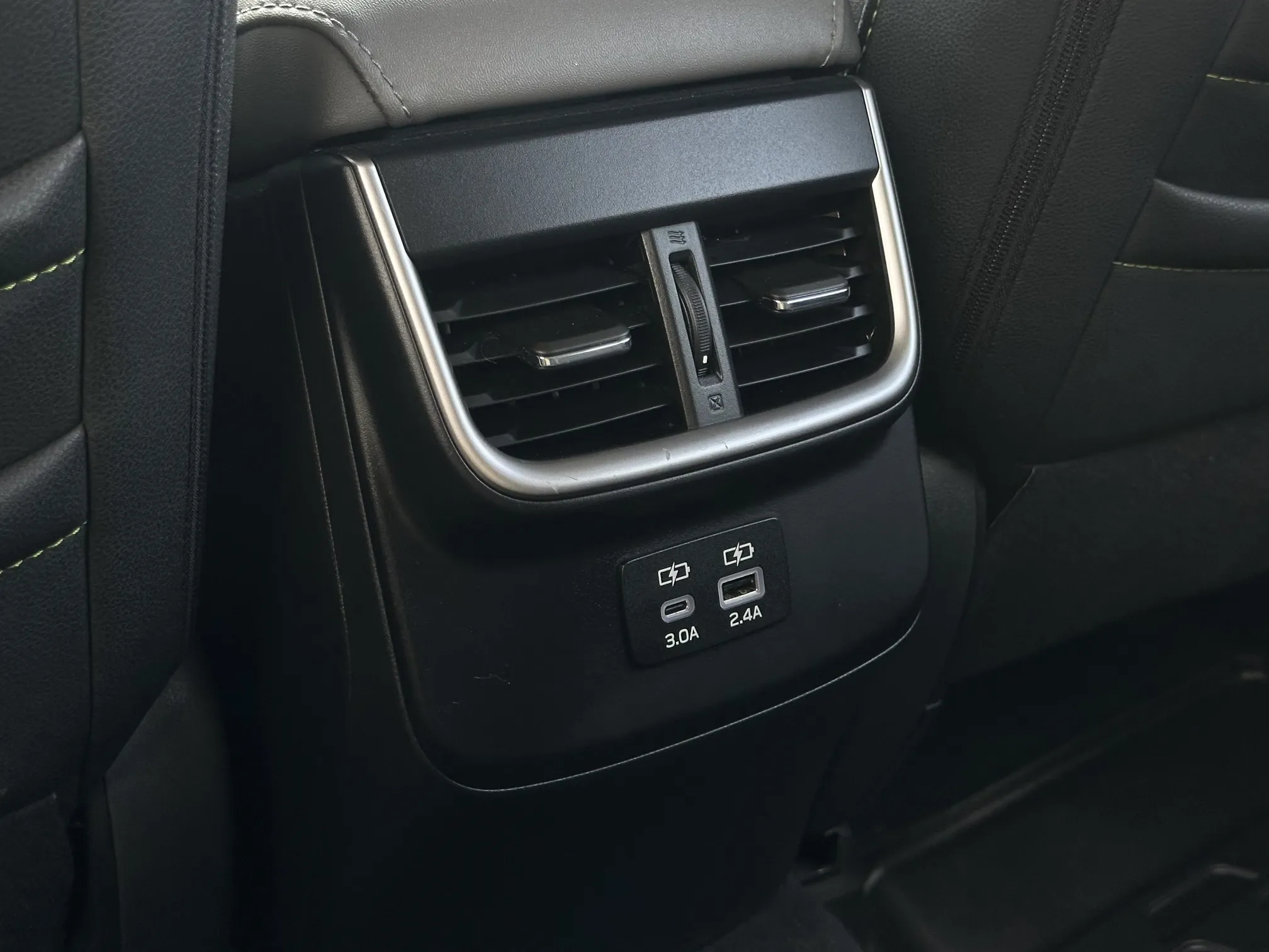 2024 Subaru Outback Onyx Edition - Silver