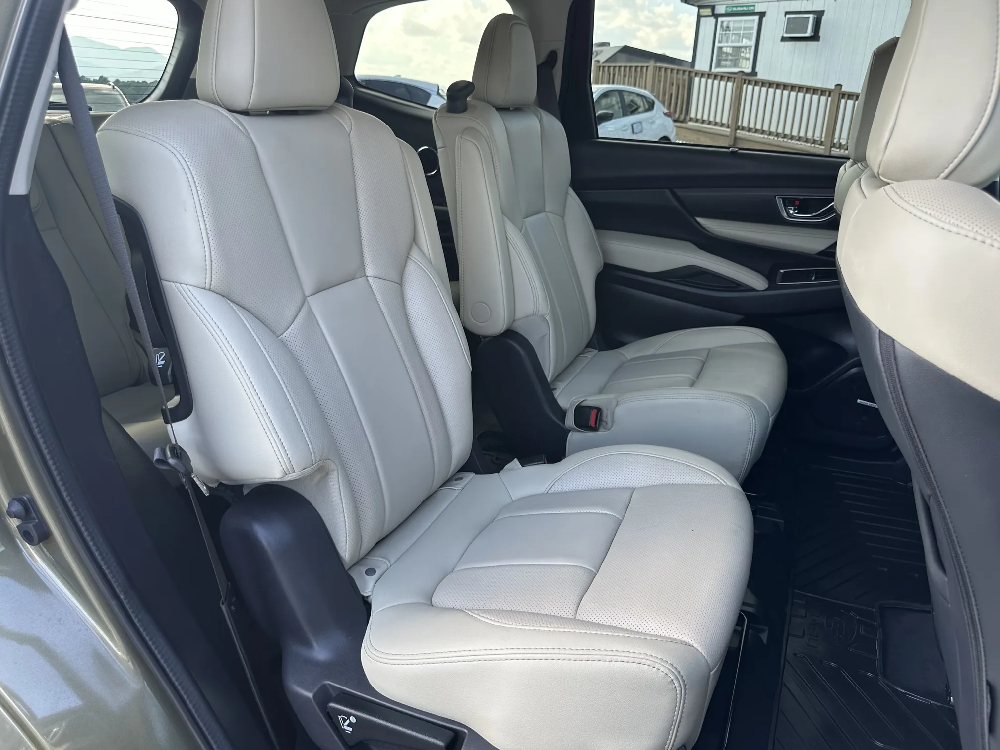 Rear seat