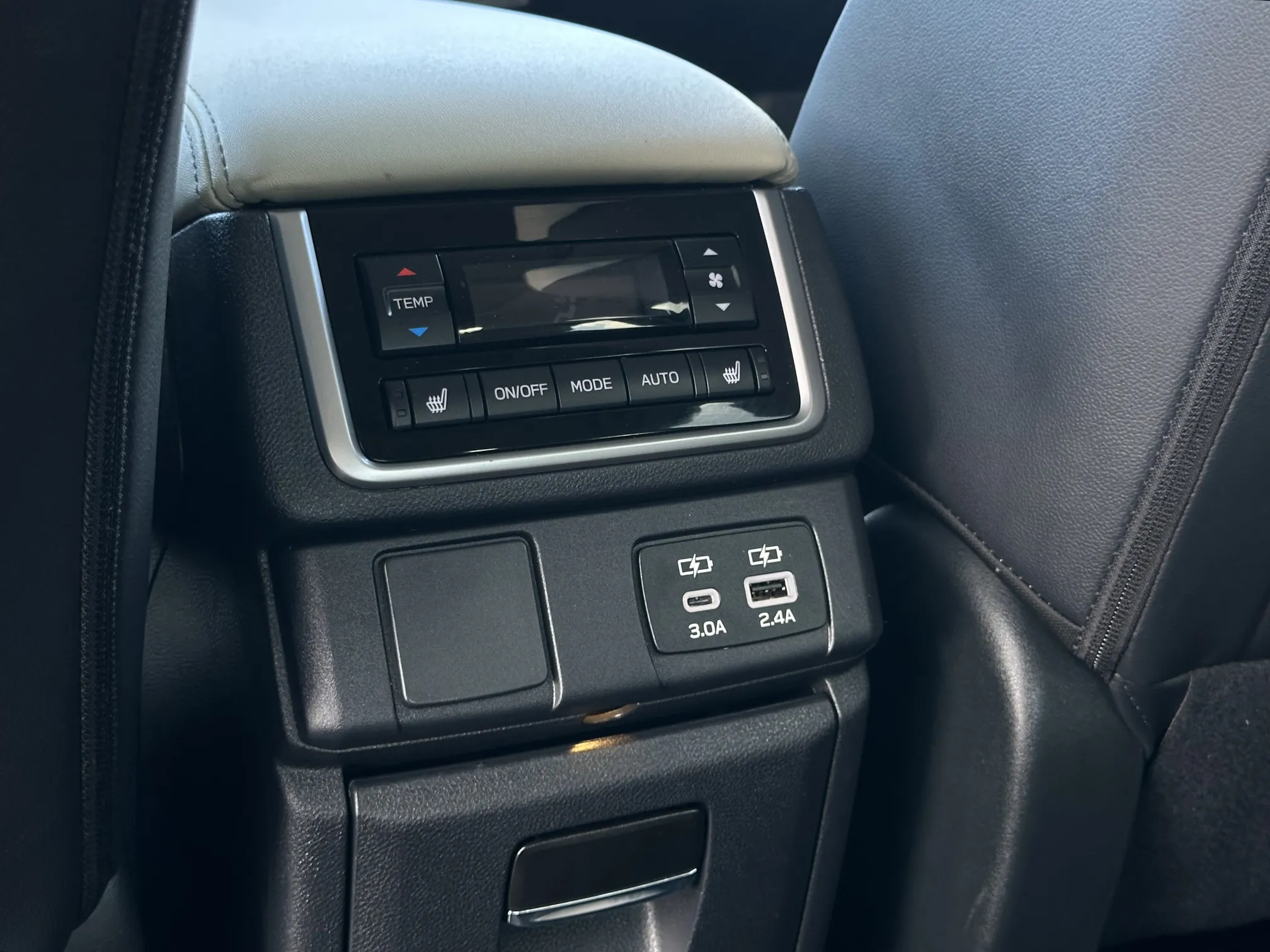 2024 Subaru Ascent LIMITED - Green