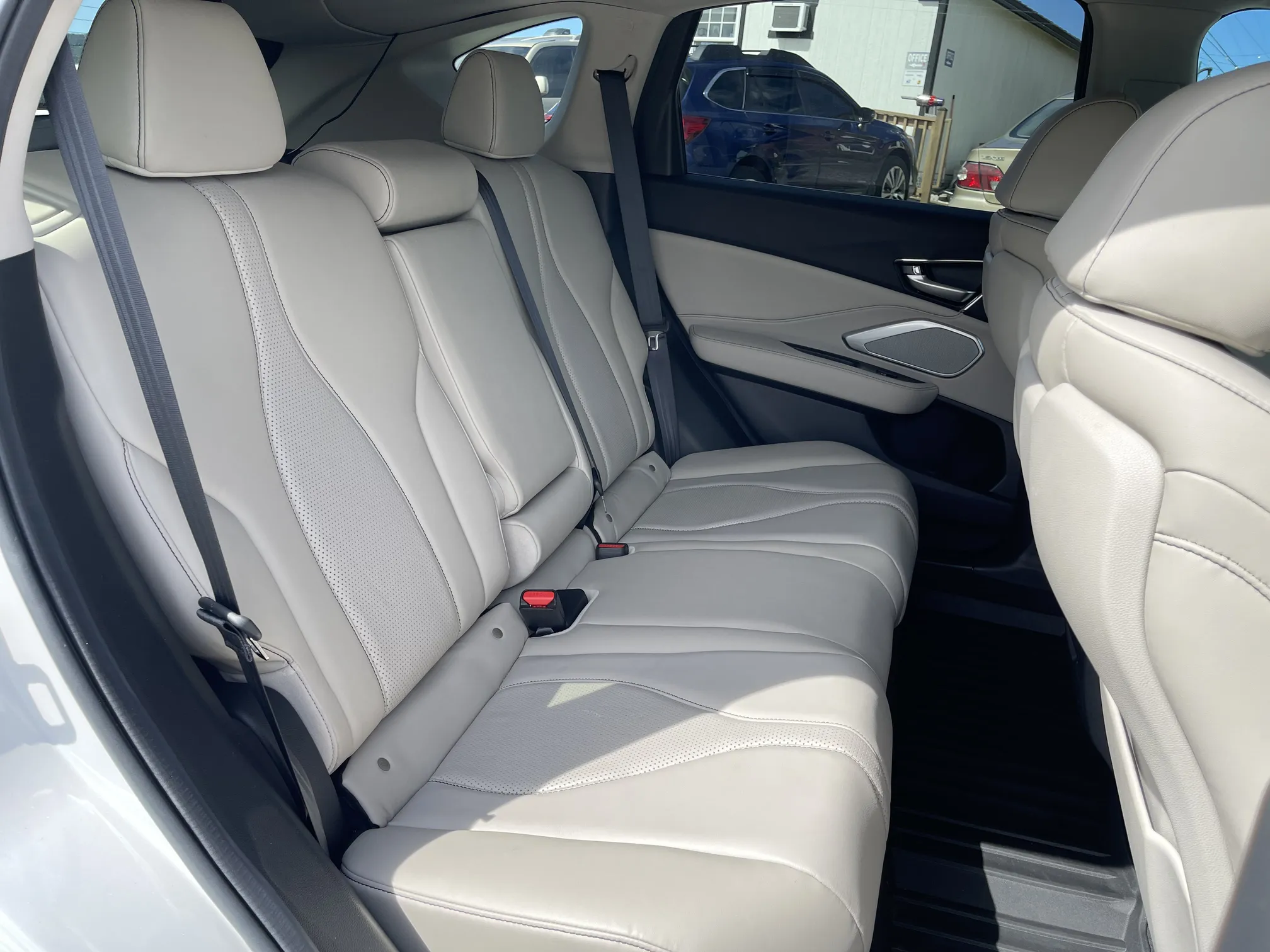 Rear seat