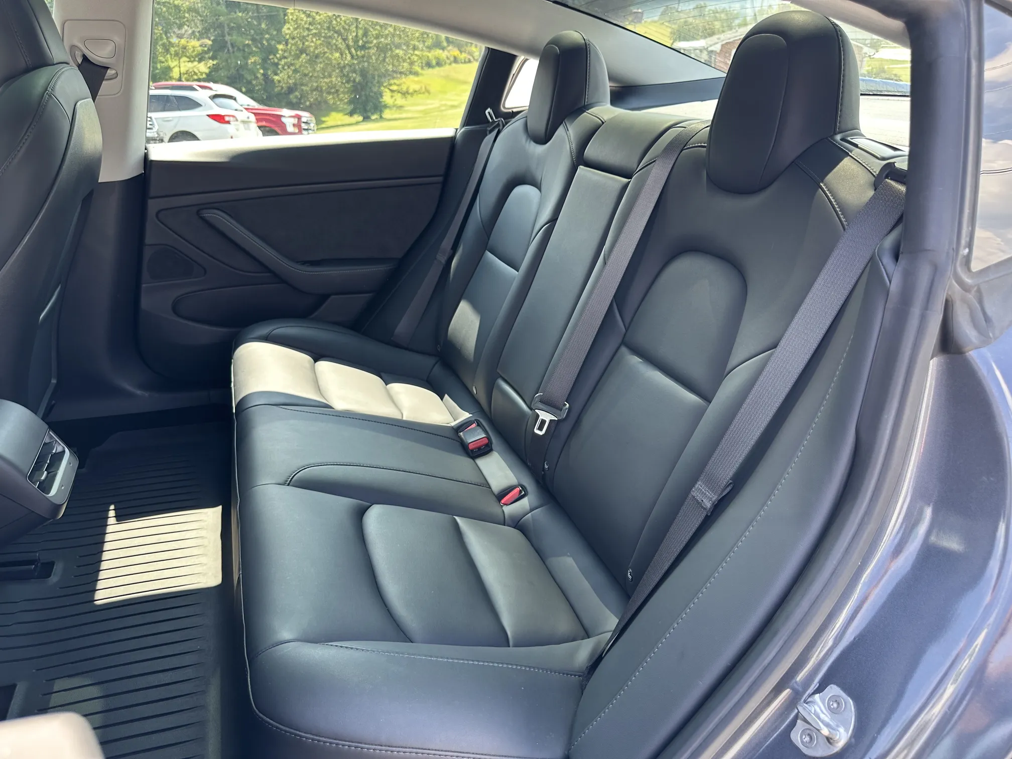 Rear seat