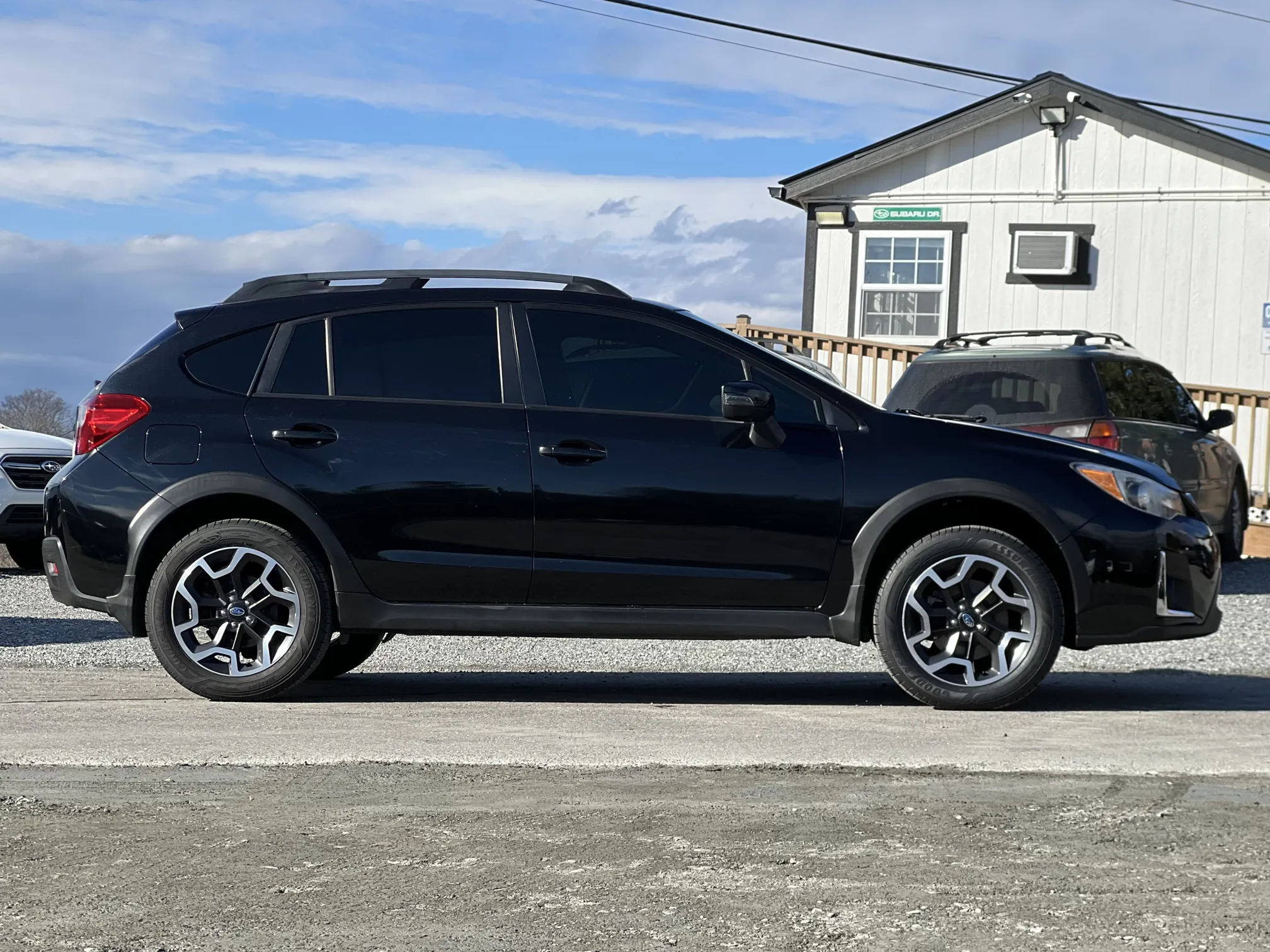 2016 Subaru Crosstrek Limited + NAVI + EyeSight