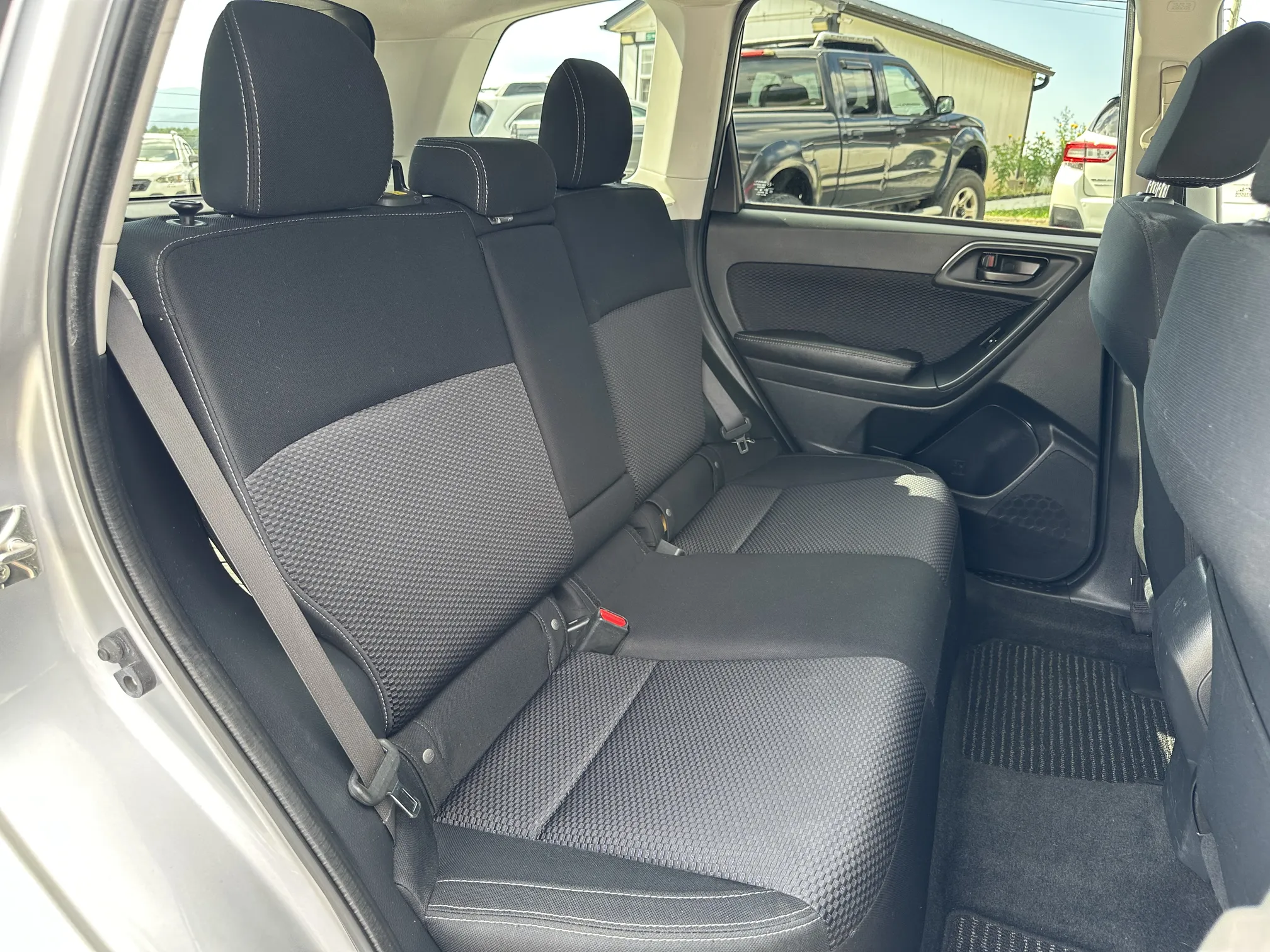 Rear seat