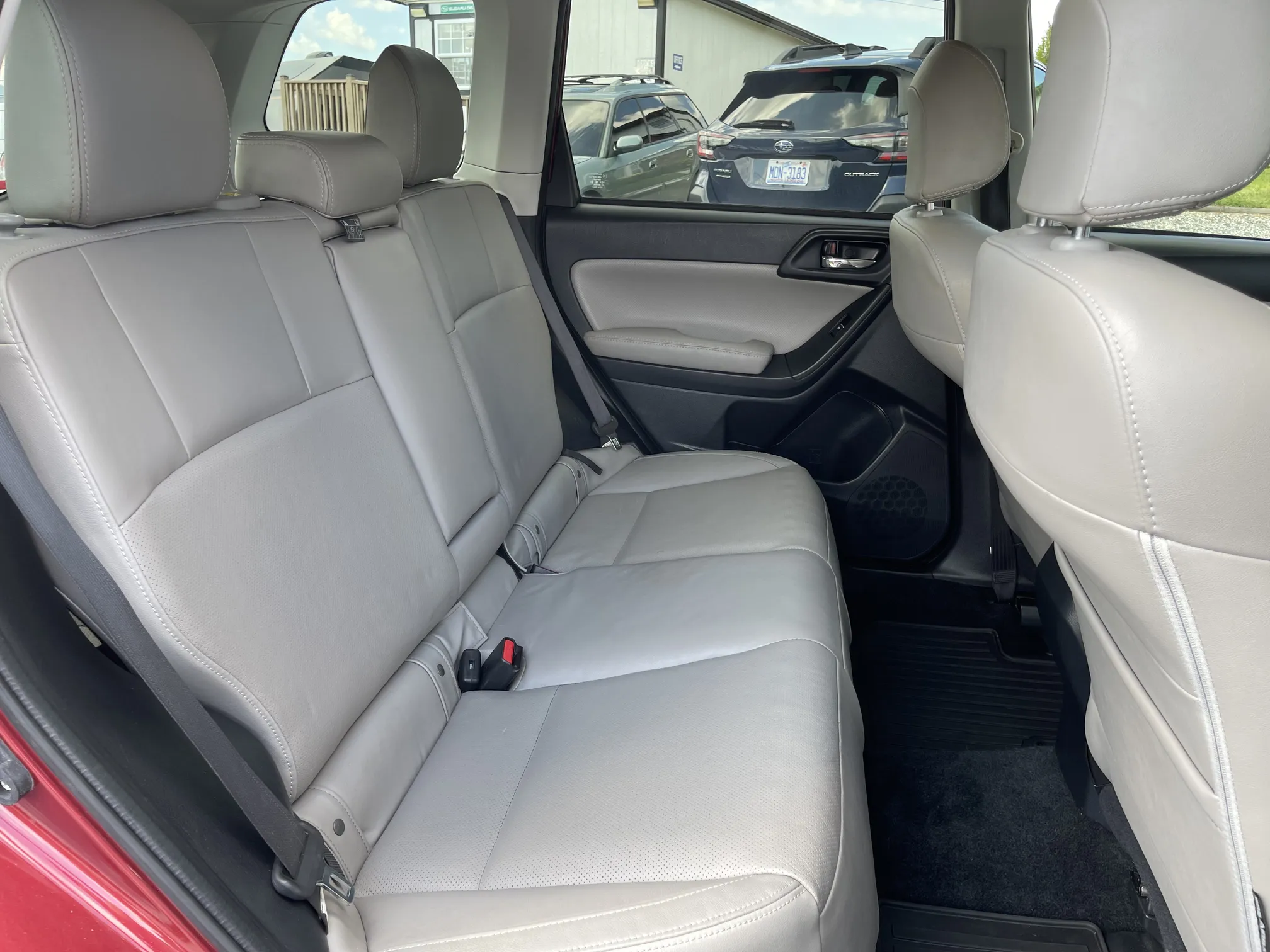 Rear seat