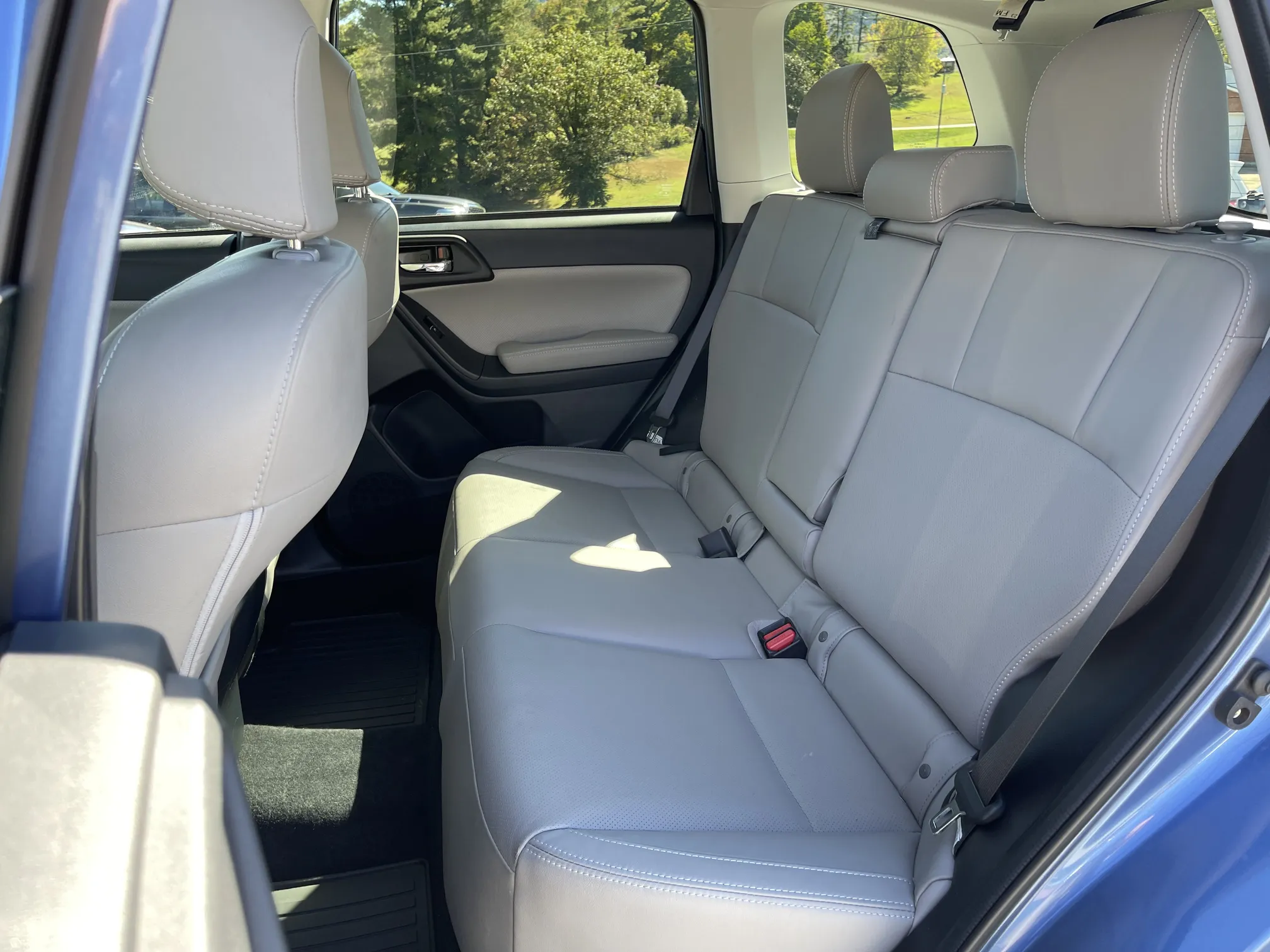 Rear seat