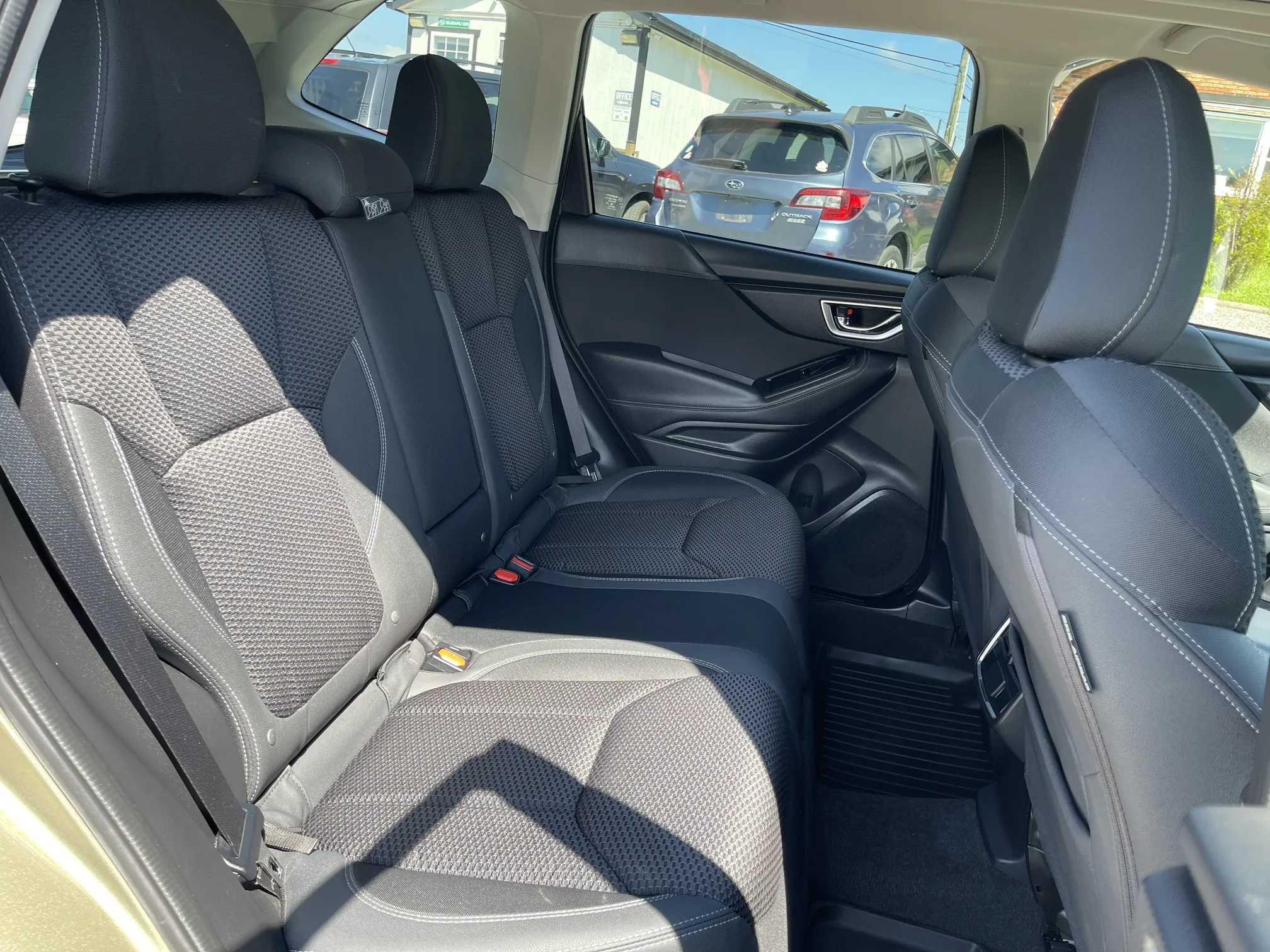 Rear seat