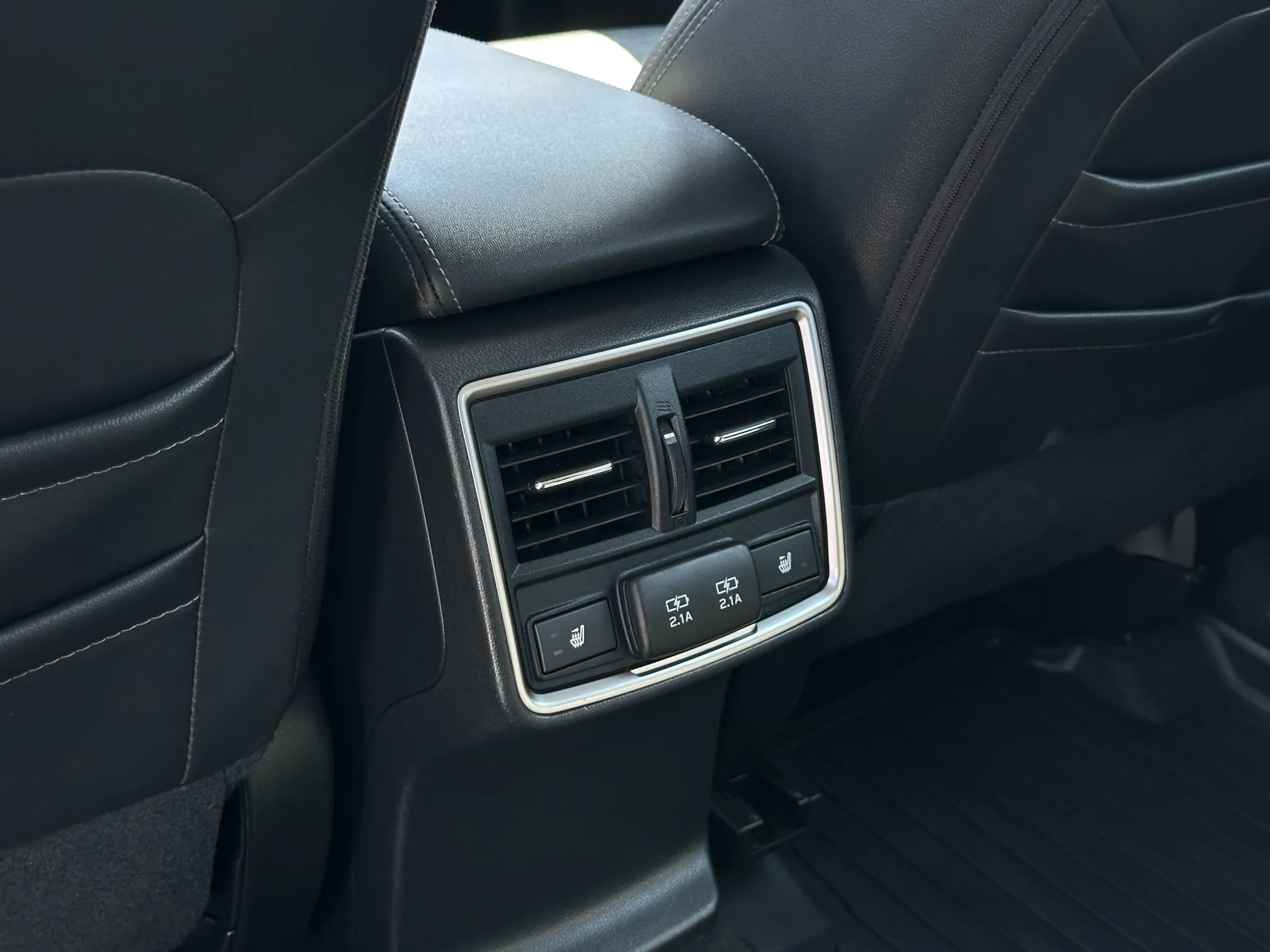 2021 Subaru Forester Touring - White