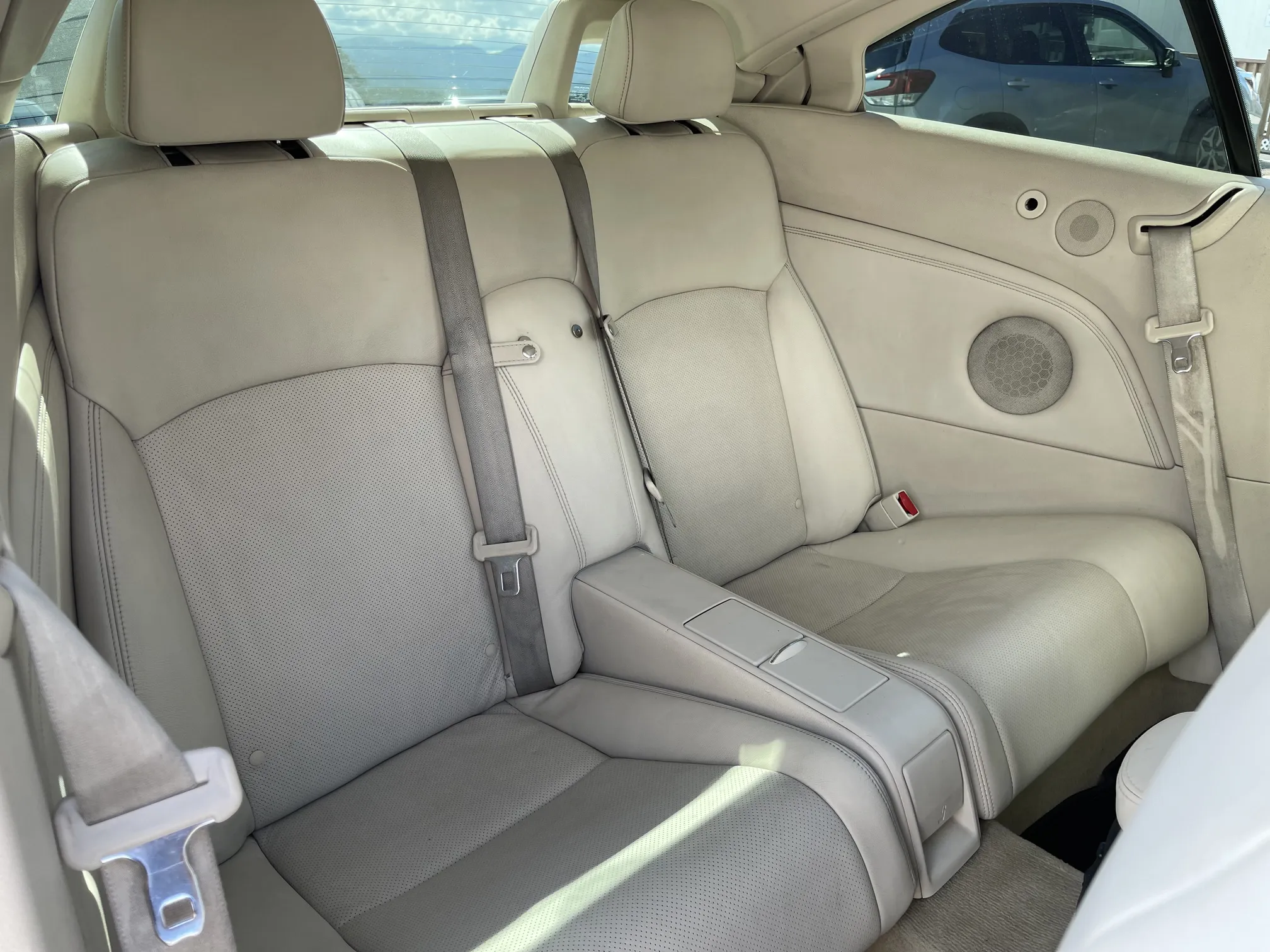 Rear seat