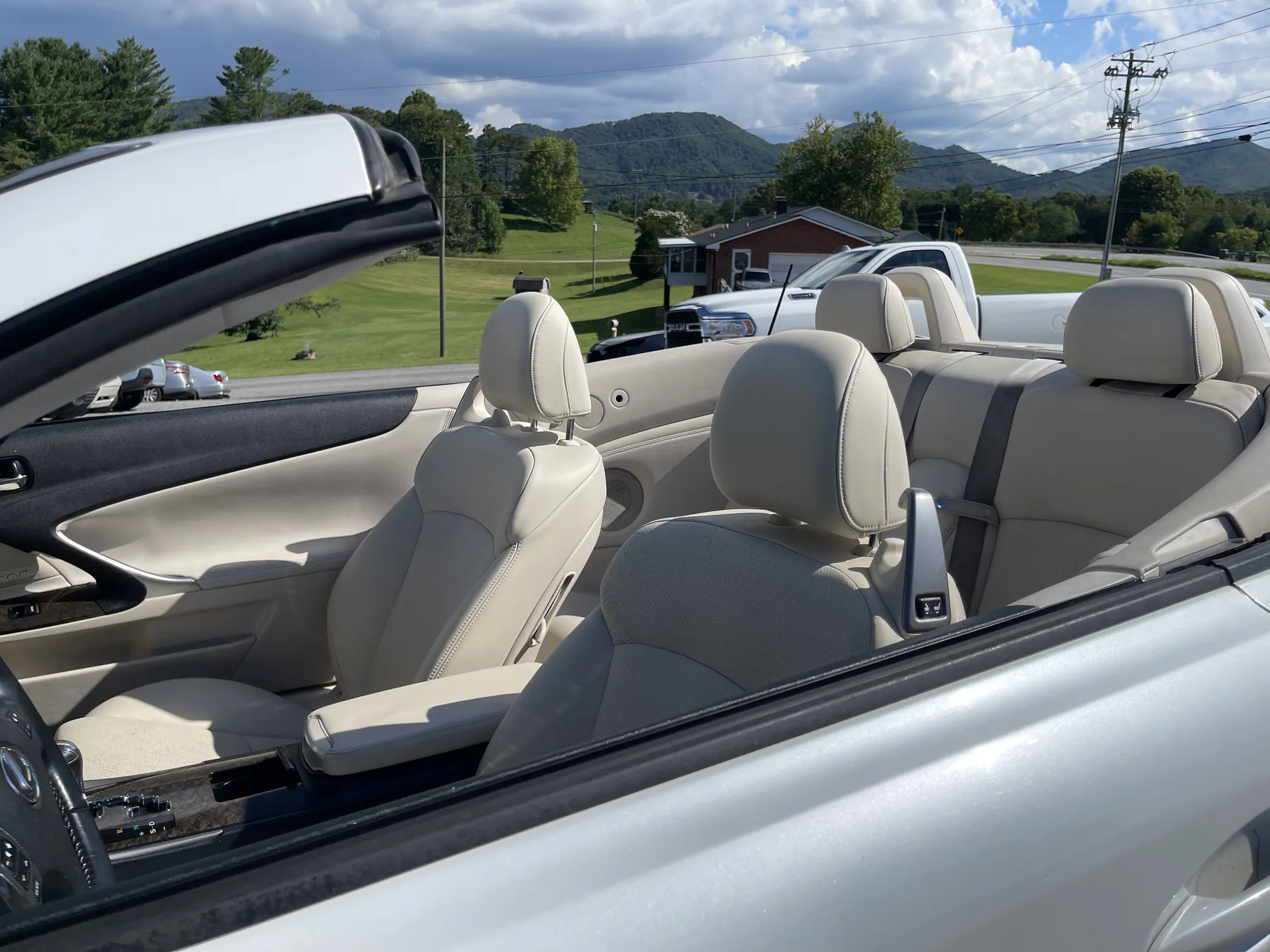 2010 Lexus IS250 C - White