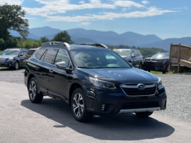 2022 Subaru Outback Touring CVT / 13K Miles