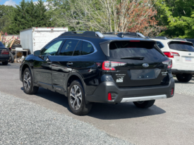 2022 Subaru Outback Touring CVT / 13K Miles