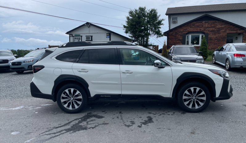 
								2023 Subaru Outback Touring / 20K Miles full									