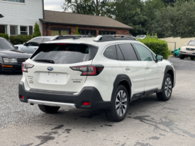 2023 Subaru Outback Touring / 20K Miles