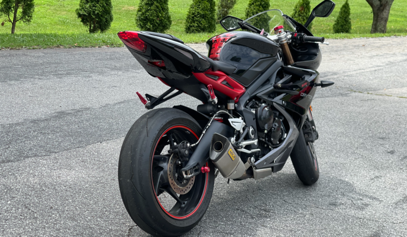 
								2013 Triumph Daytona 675 / 2K Miles full									