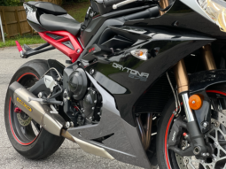 
										2013 Triumph Daytona 675 / 2K Miles full									