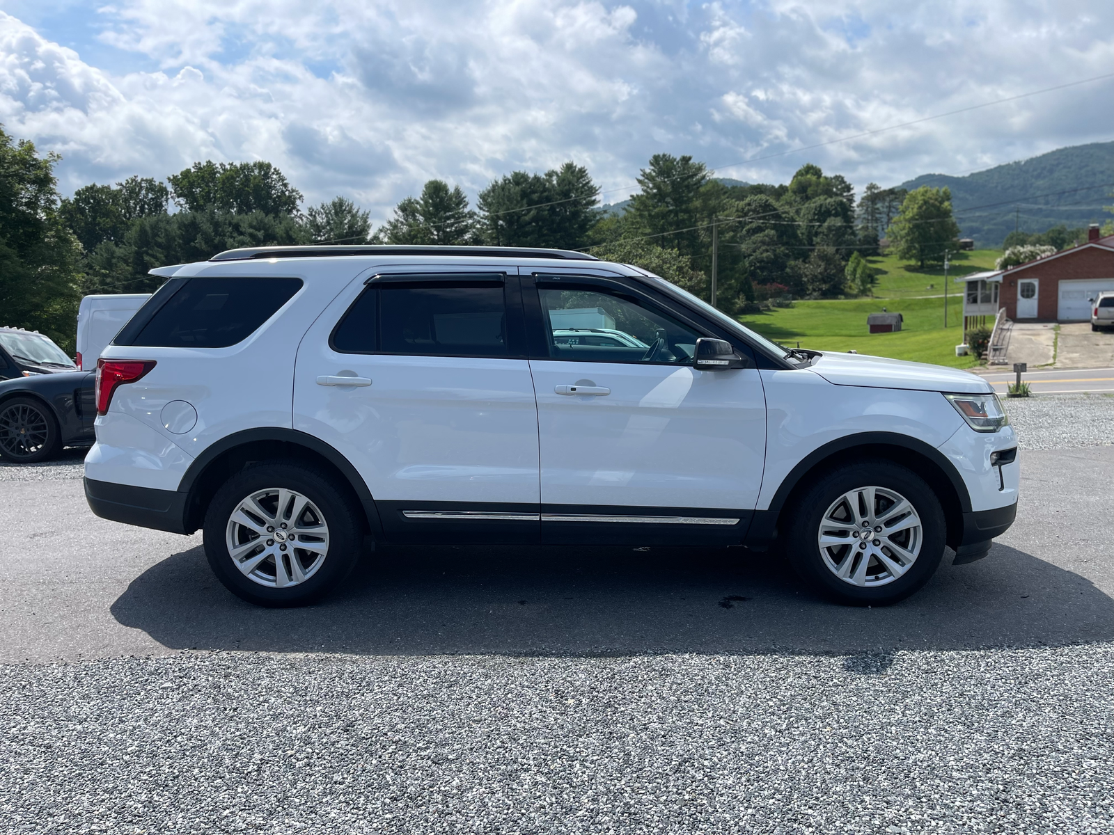 Used 2018 Ford Explorer XLT with VIN 1FM5K8D85JGA29707 for sale in Asheville, NC