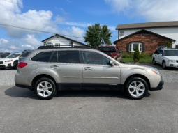 
										2014 Subaru Outback 4dr Wgn H4 6Spd Manual 2.5i Premium / 44K Miles full									