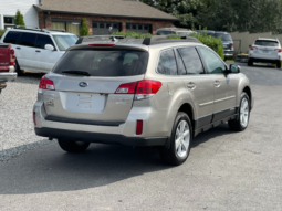 
										2014 Subaru Outback 4dr Wgn H4 6Spd Manual 2.5i Premium / 44K Miles full									