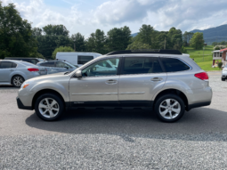 
										2014 Subaru Outback 4dr Wgn H4 6Spd Manual 2.5i Premium / 44K Miles full									