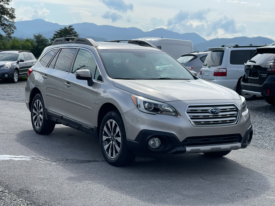 2017 Subaru Outback 3.6R Limited / 76K Miles