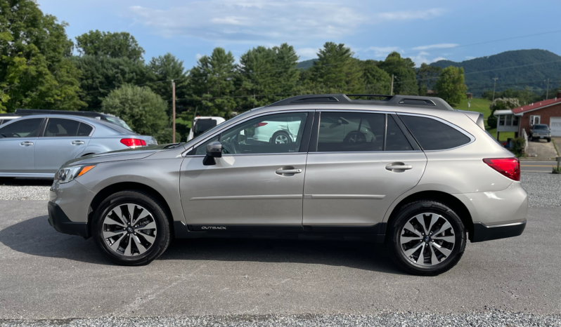 
								2017 Subaru Outback 3.6R Limited / 76K Miles full									