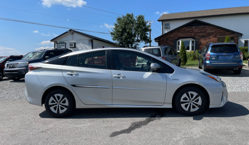 
								2018 Toyota Prius Three / 57K Miles full									