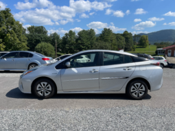 
										2018 Toyota Prius Three / 57K Miles full									