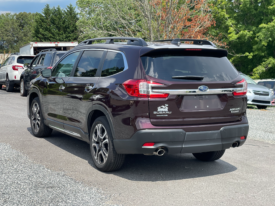 2024 Subaru Ascent Touring 7-Passenger / 5K Miles