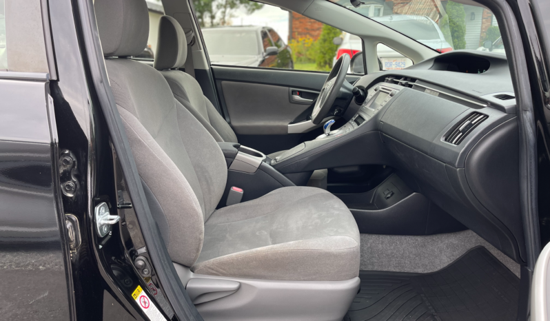 
								2014 Toyota Prius 5dr HB Three / 83K Miles full									