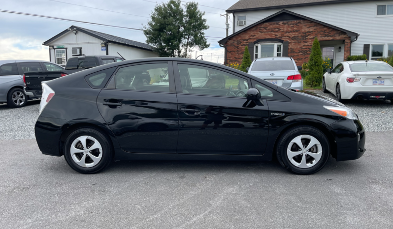 
								2014 Toyota Prius 5dr HB Three / 83K Miles full									