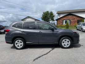 2023 Subaru Forester Base CVT w/EyeSight / 11K Miles